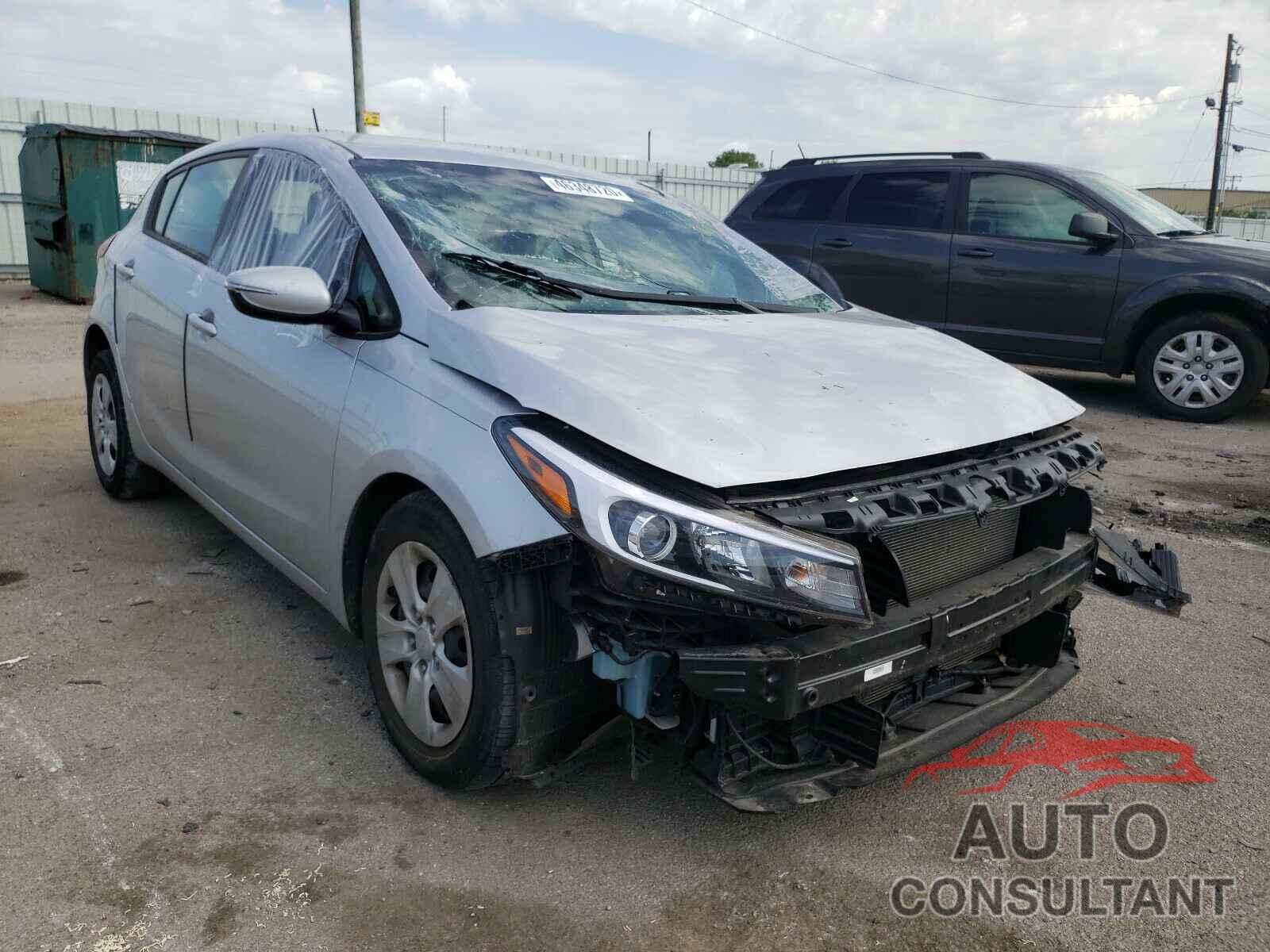 KIA FORTE 2017 - KNAFK5A82H5671395