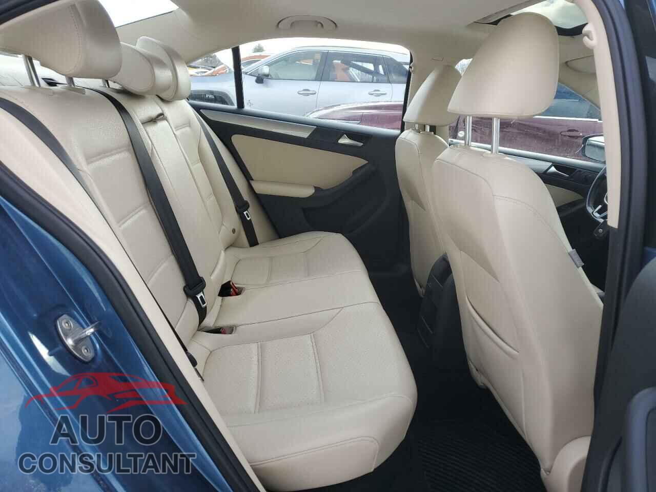 VOLKSWAGEN JETTA 2017 - 3VWDB7AJ9HM223719