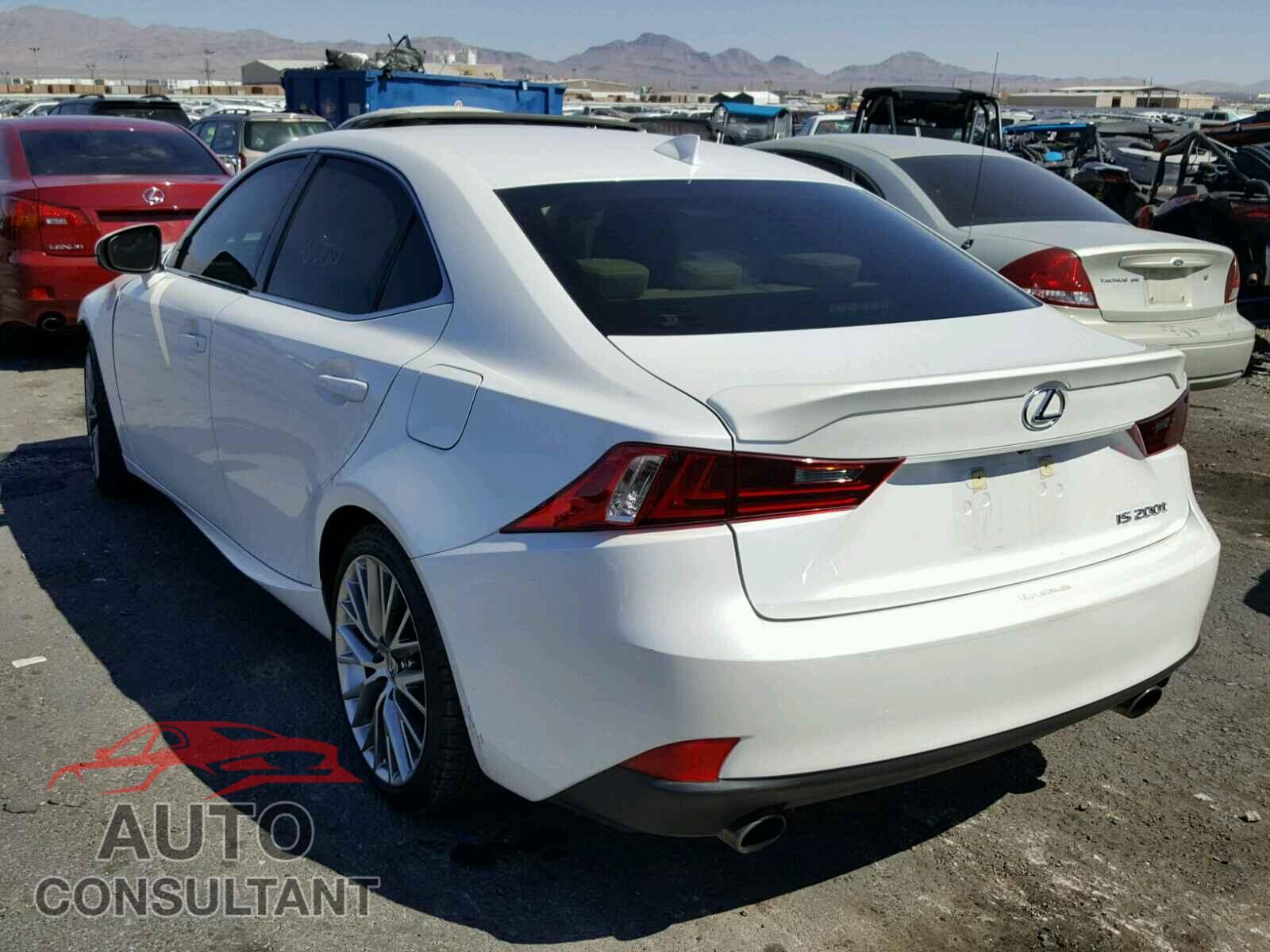 LEXUS IS 2016 - JTHBA1D21G5007123