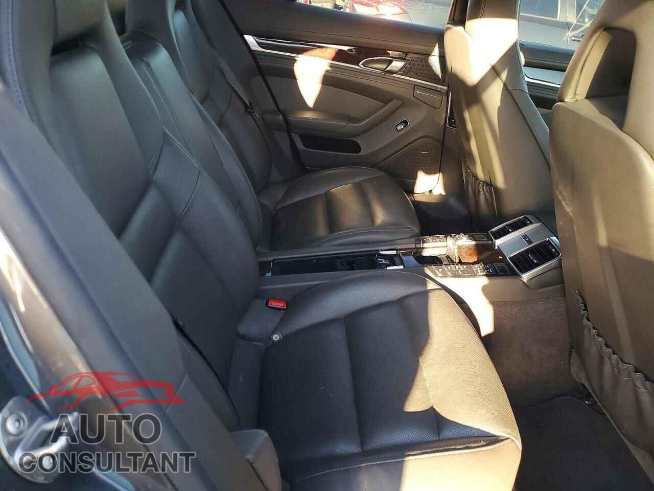 PORSCHE PANAMERA 2016 - WP0AA2A70GL004289
