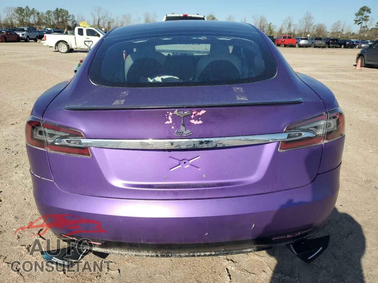 TESLA MODEL S 2020 - 5YJSA1E44LF364189