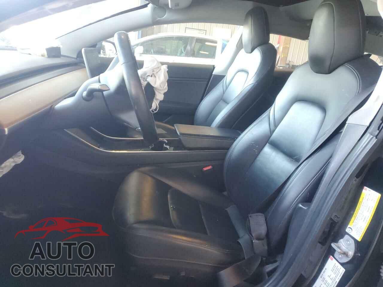 TESLA MODEL 3 2018 - 5YJ3E1EA2JF152869