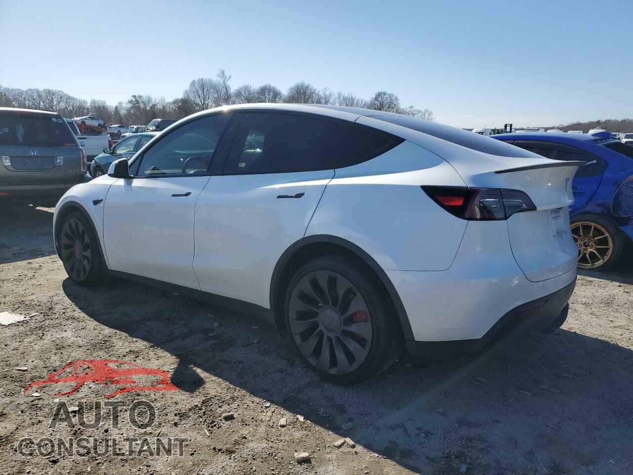 TESLA MODEL Y 2023 - 7SAYGDEF5PF797170