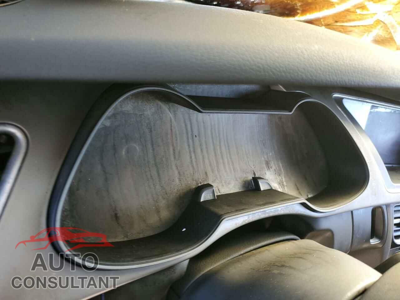 AUDI A4 2014 - WAUFFAFL8EA049493