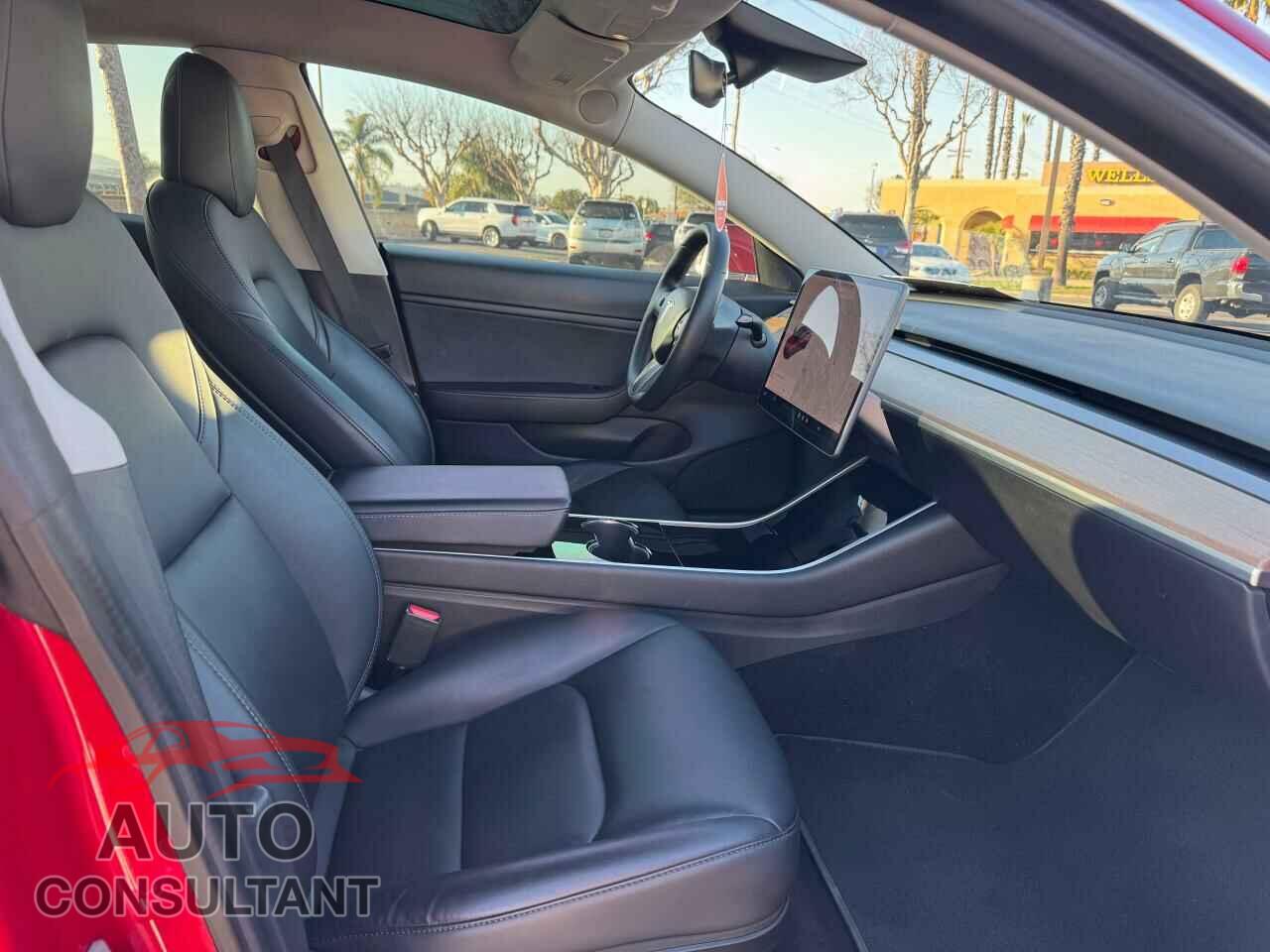 TESLA MODEL 3 2020 - 5YJ3E1EB2LF712093