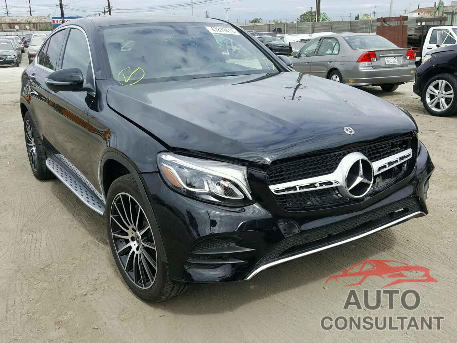 MERCEDES-BENZ GLC COUPE 300 4MATIC 2018 - WDC0J4KB7JF334098