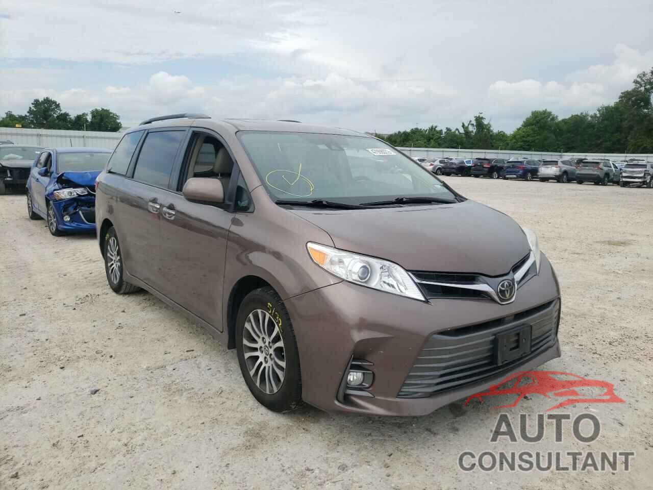 TOYOTA SIENNA 2018 - 5TDYZ3DC3JS919844