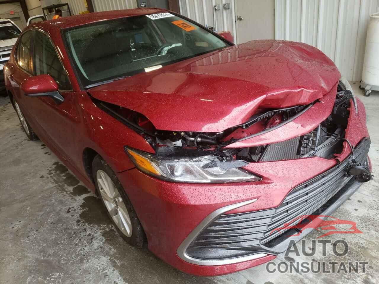 TOYOTA CAMRY 2022 - 4T1C11AK1NU658003