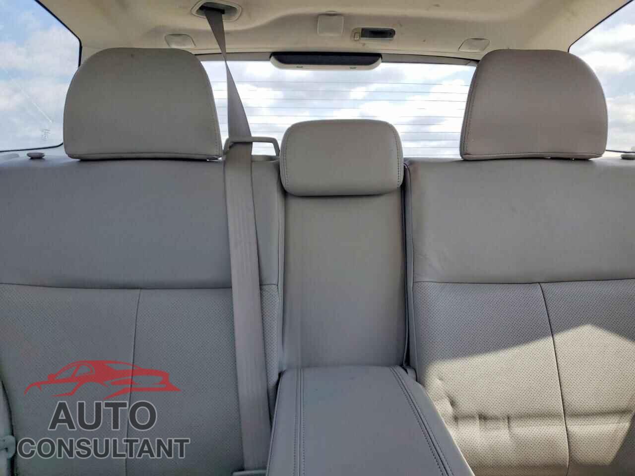 SUBARU FORESTER 2011 - JF2SHAFCXBH701725