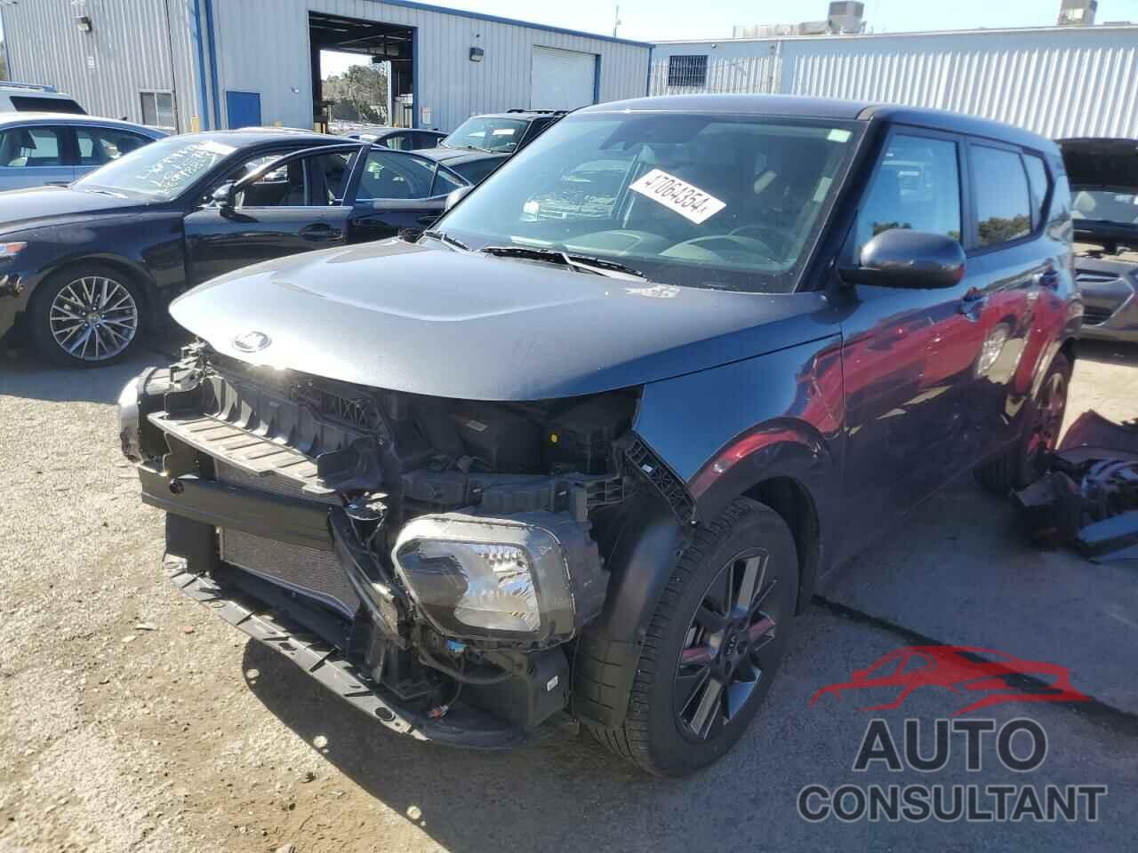 KIA SOUL 2021 - KNDJ33AU4M7768284