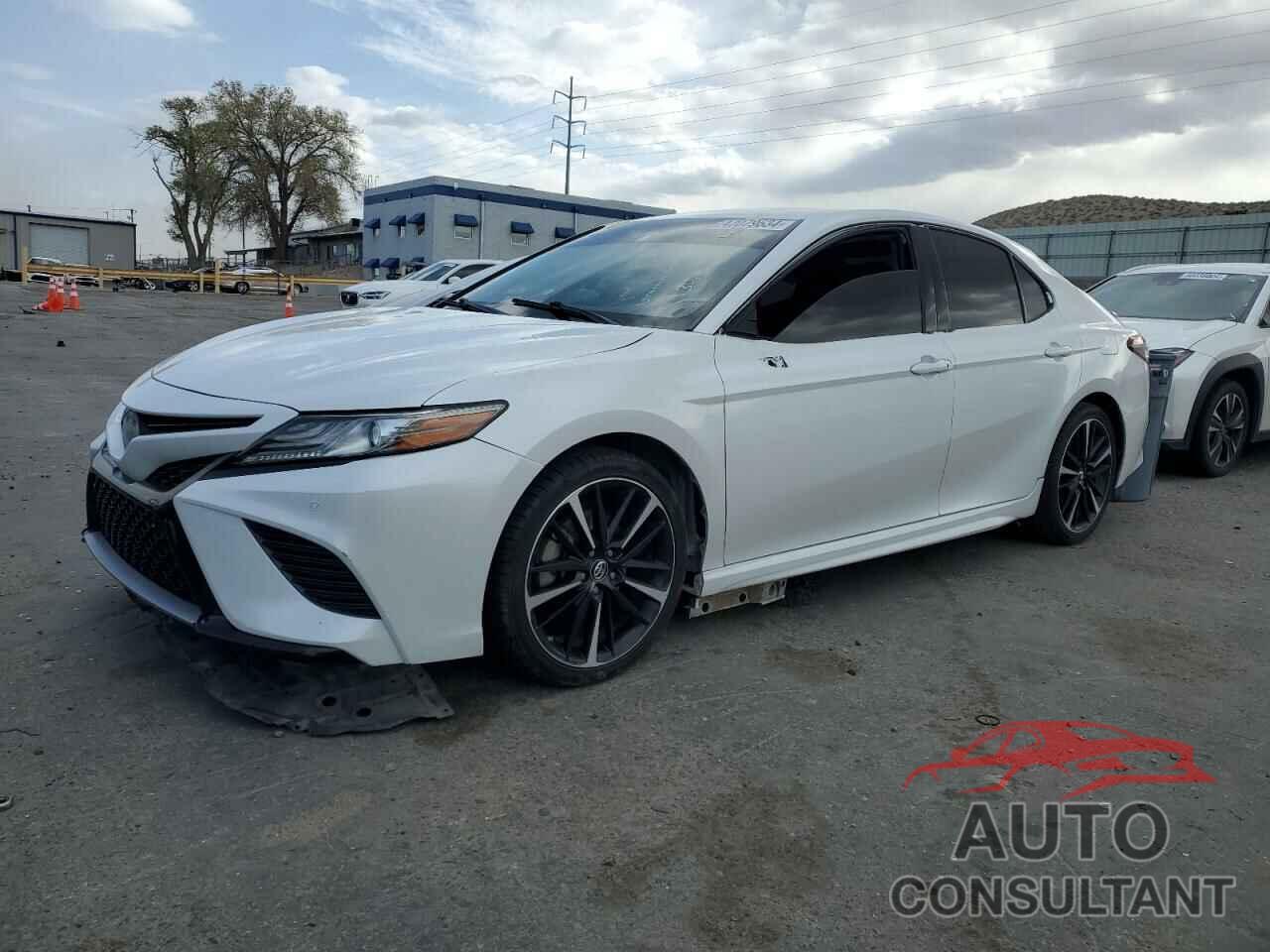 TOYOTA CAMRY 2018 - 4T1B61HK4JU112406