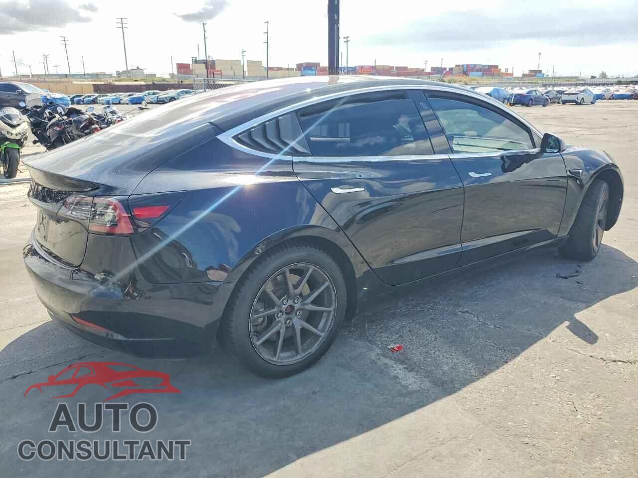 TESLA MODEL 3 2018 - 5YJ3E1EA8JF006654