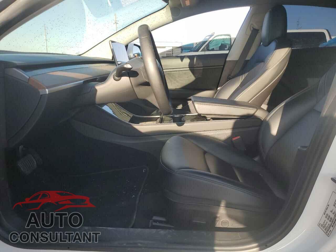 TESLA MODEL 3 2020 - 5YJ3E1EBXLF621783