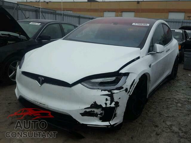 TESLA MODEL X 2016 - 5YJXCBE27GF015120