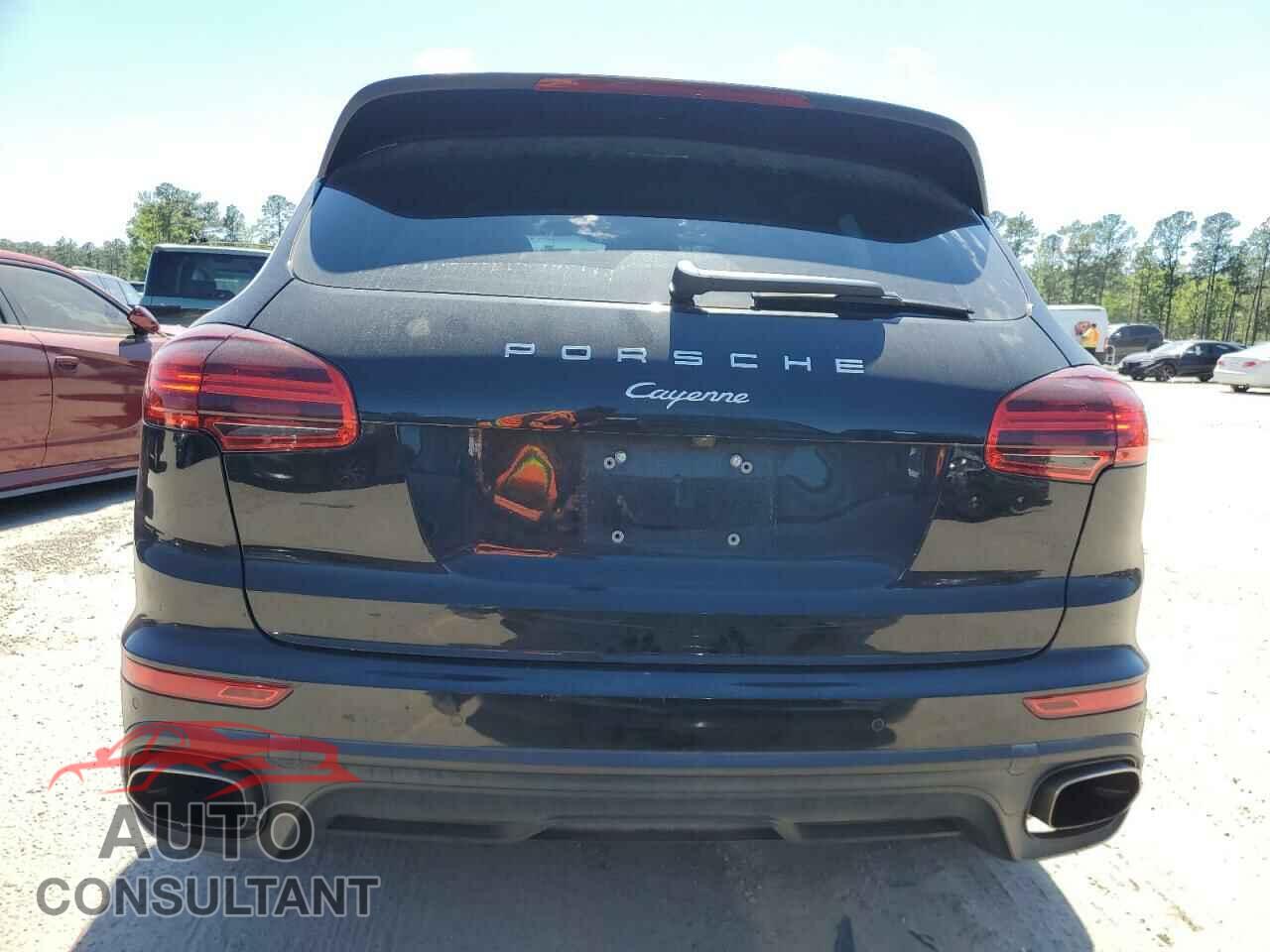 PORSCHE CAYENNE 2016 - WP1AA2A23GLA00627