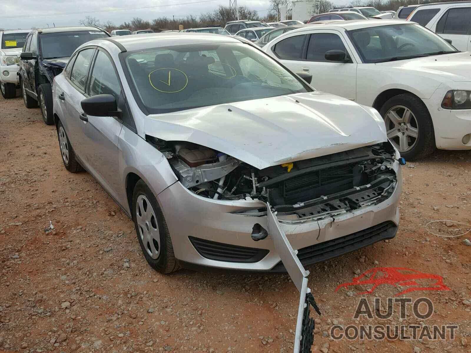 FORD FOCUS 2017 - 1FADP3E24HL244615
