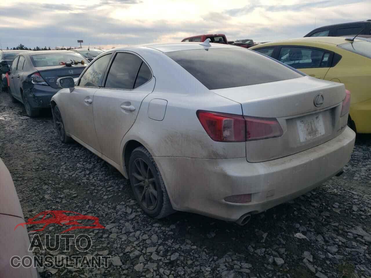LEXUS IS 2011 - JTHCF5C21B5052246
