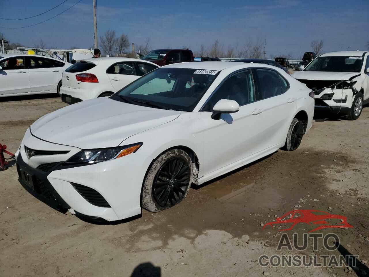 TOYOTA CAMRY 2020 - 4T1G11AK0LU348570