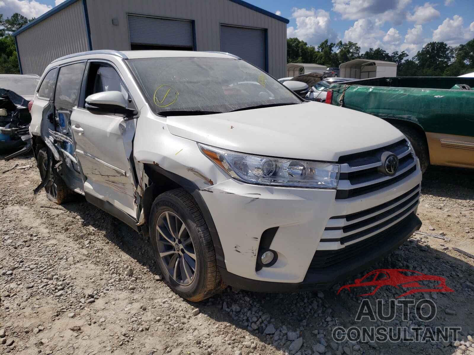 TOYOTA HIGHLANDER 2019 - 5TDKZRFH2KS559274