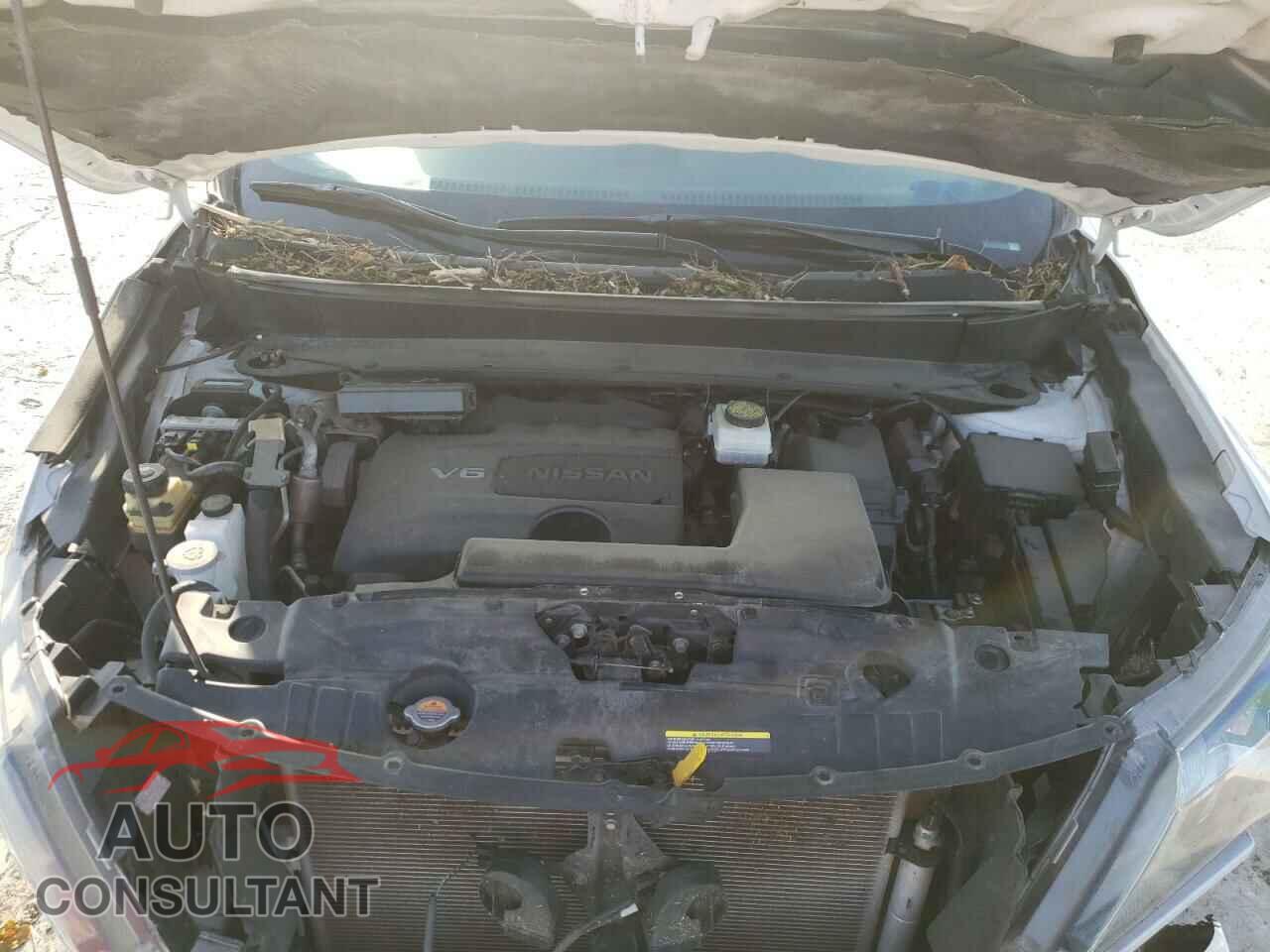 NISSAN PATHFINDER 2019 - 5N1DR2MN8KC608497