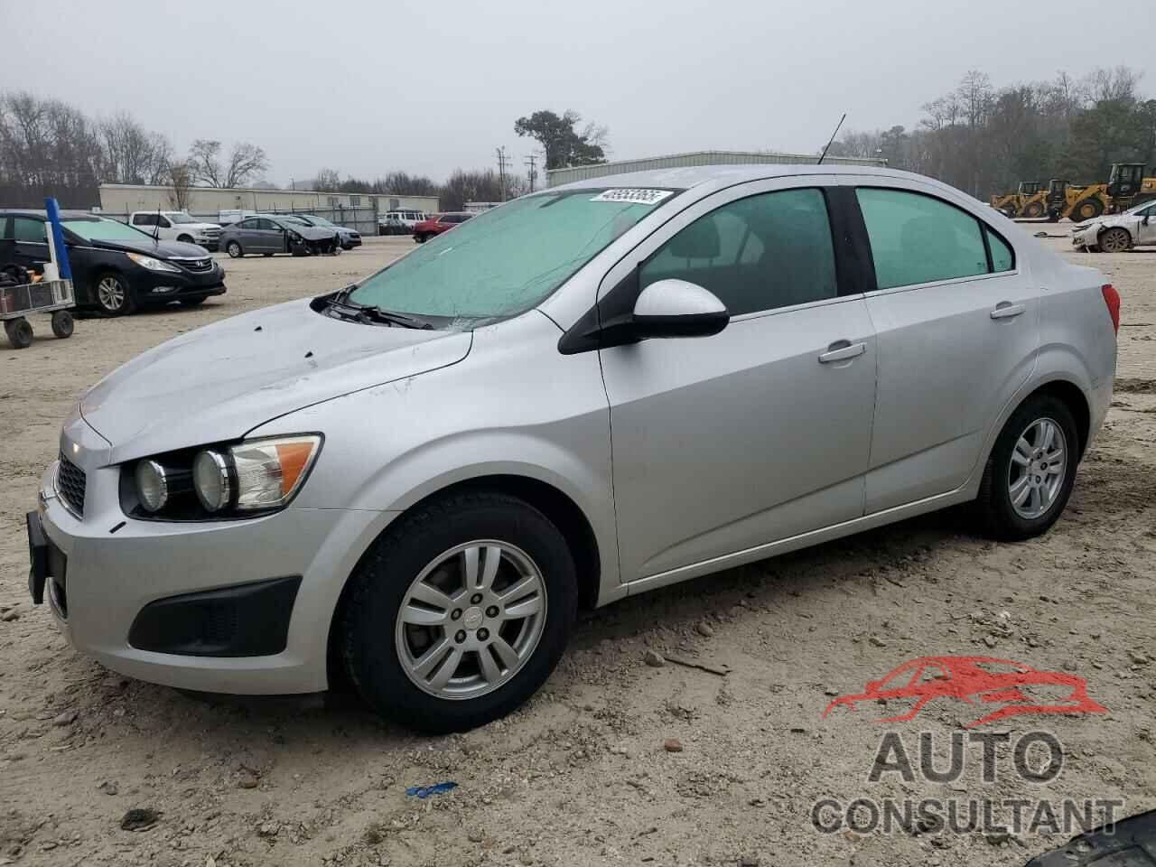 CHEVROLET SONIC 2015 - 1G1JC5SH8F4220752