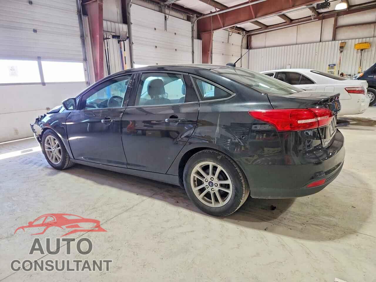 FORD FOCUS 2015 - 1FADP3F23FL214100