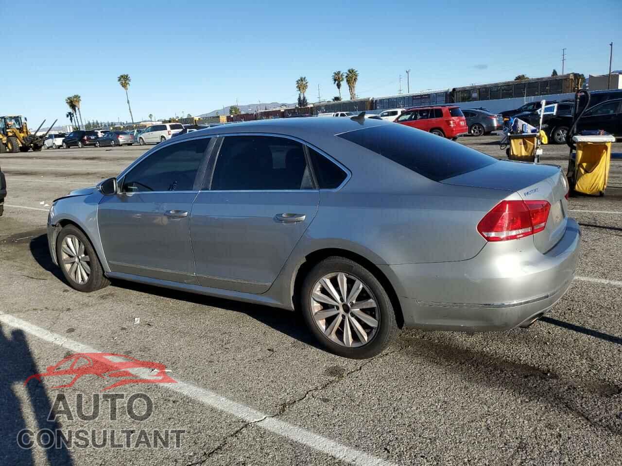 VOLKSWAGEN PASSAT 2012 - 1VWCP7A35CC095942