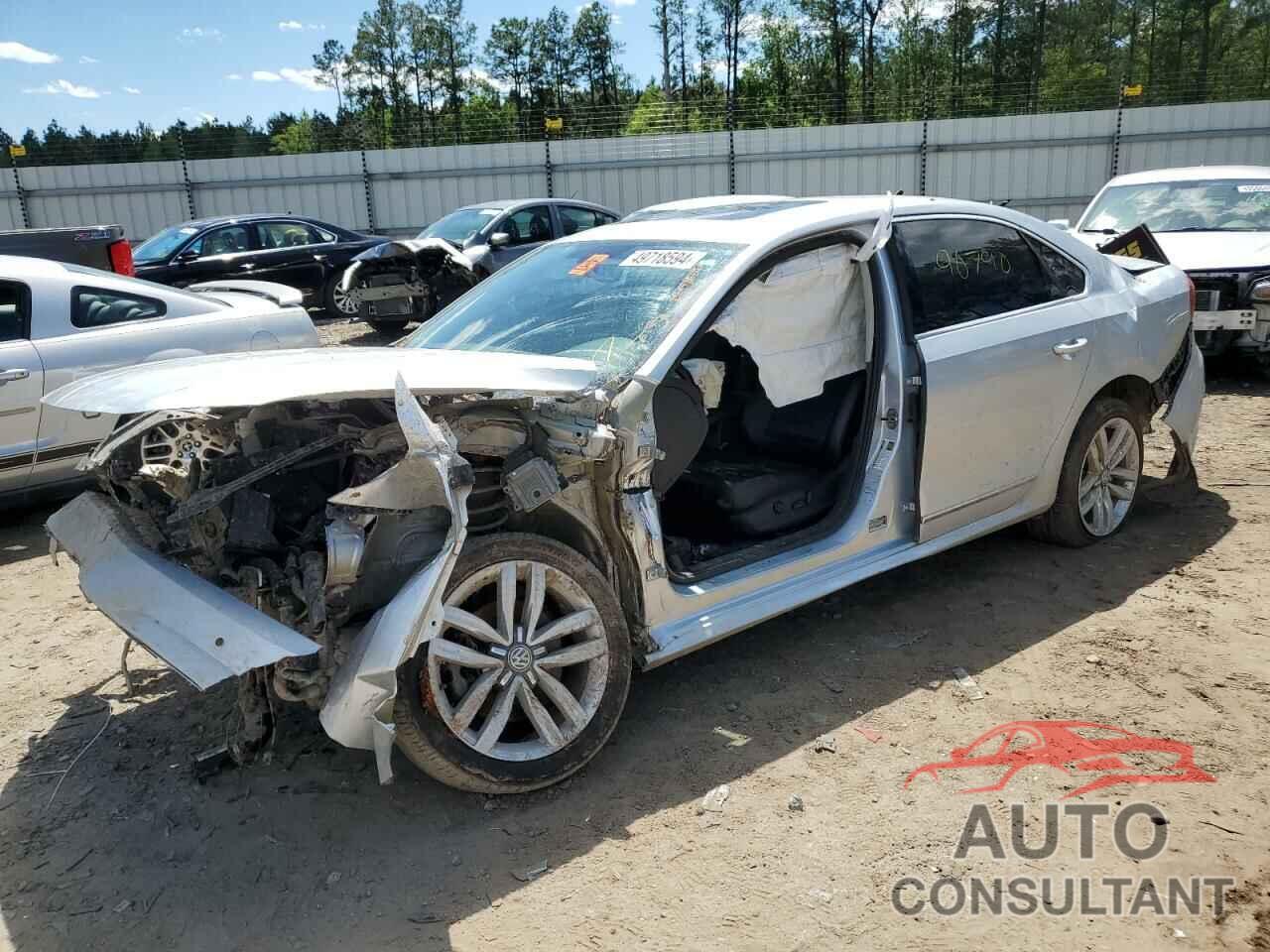 VOLKSWAGEN PASSAT 2017 - 1VWGT7A39HC057666