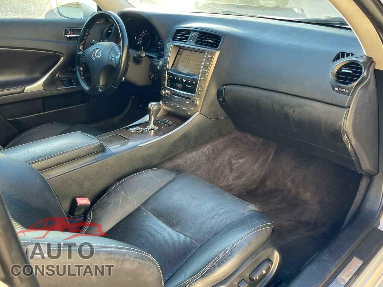 LEXUS IS 2010 - JTHFF2C23A2501065