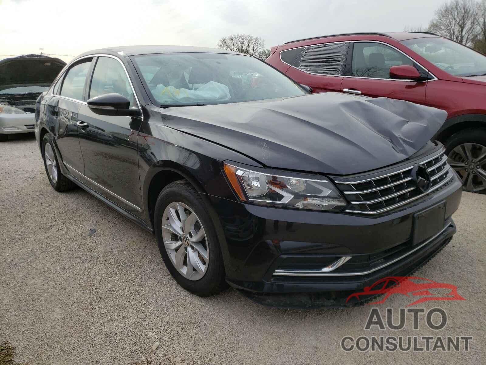 VOLKSWAGEN PASSAT 2017 - 1VWAT7A38HC042372