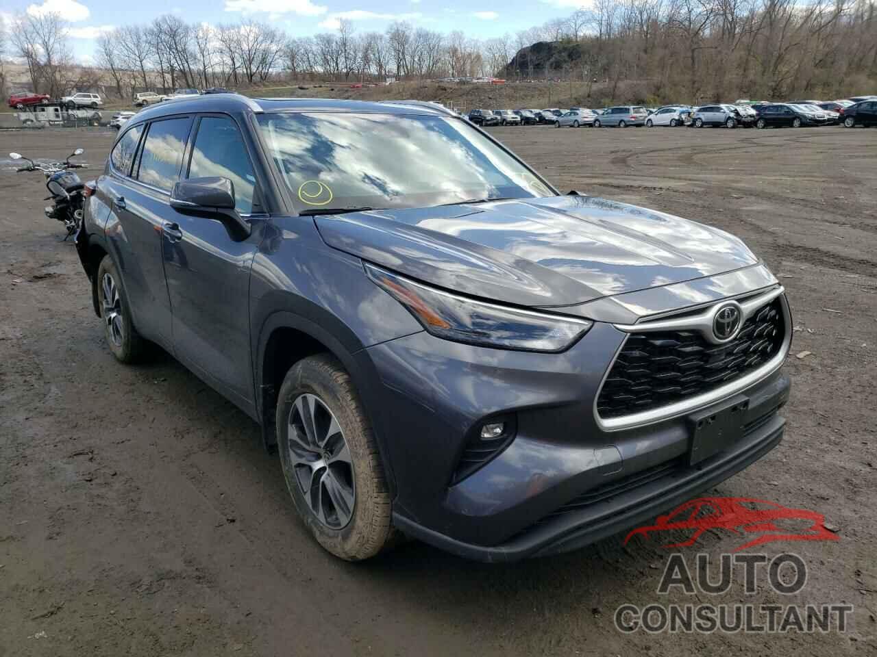TOYOTA HIGHLANDER 2022 - 5TDHZRBHXNS569636