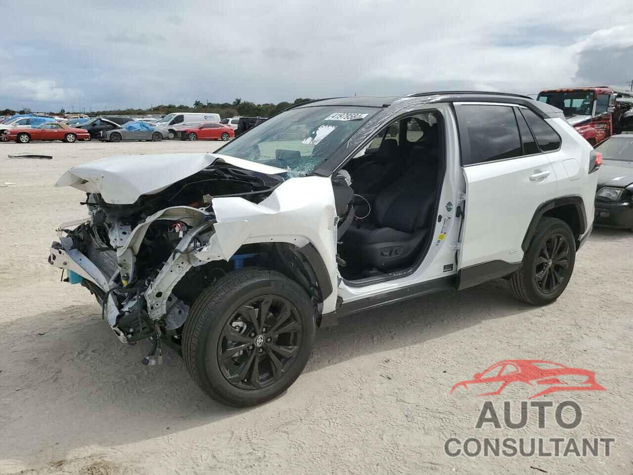 TOYOTA RAV4 2023 - 2T3E6RFV4PW046190