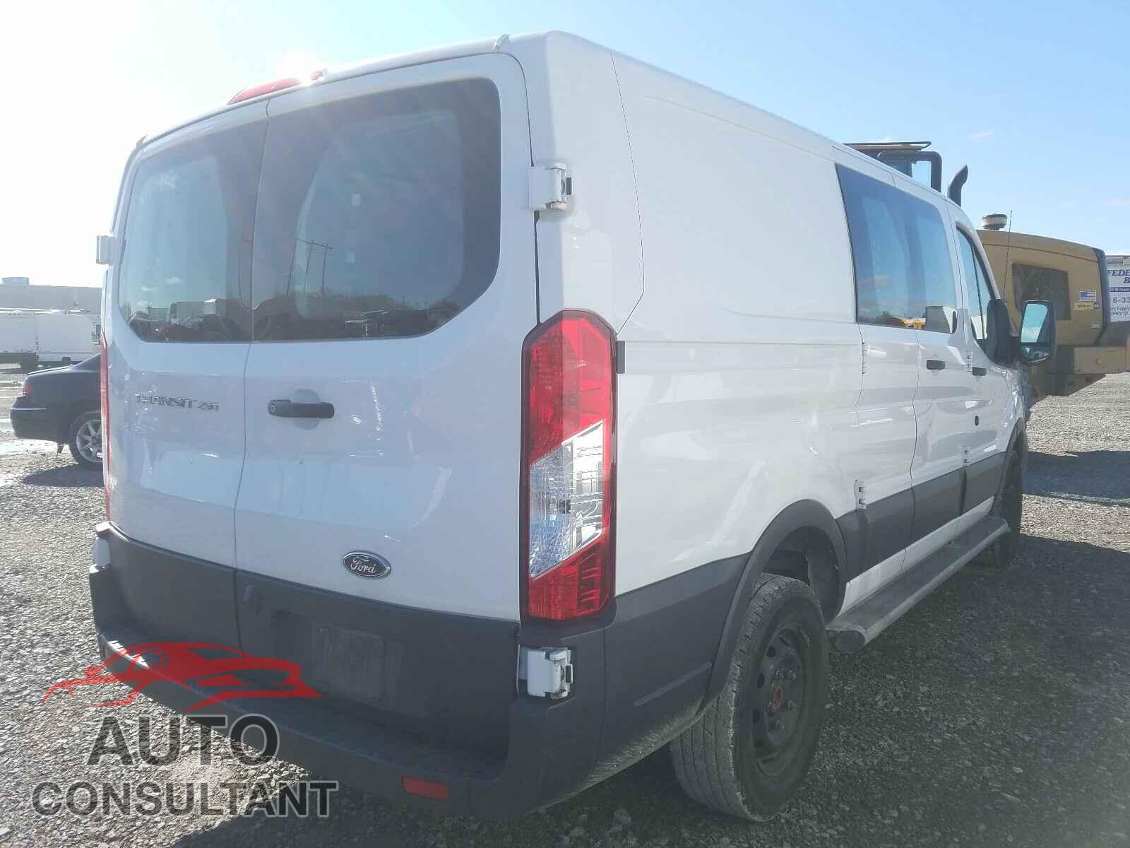 FORD TRANSIT CO 2018 - 1FTYR1ZMXJKB33018