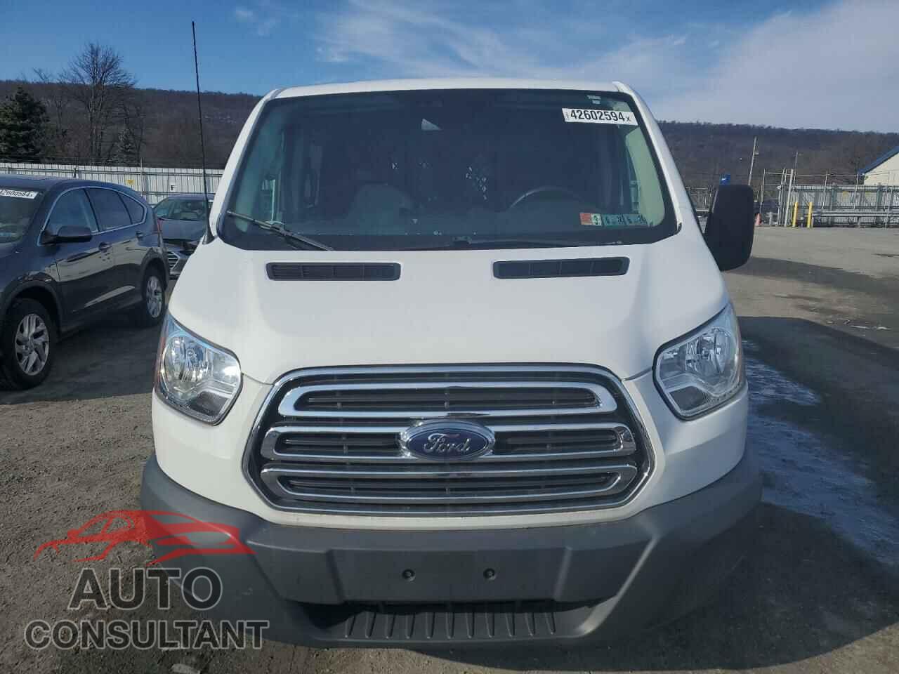 FORD TRANSIT 2018 - 1FTYR1YM2JKB17297