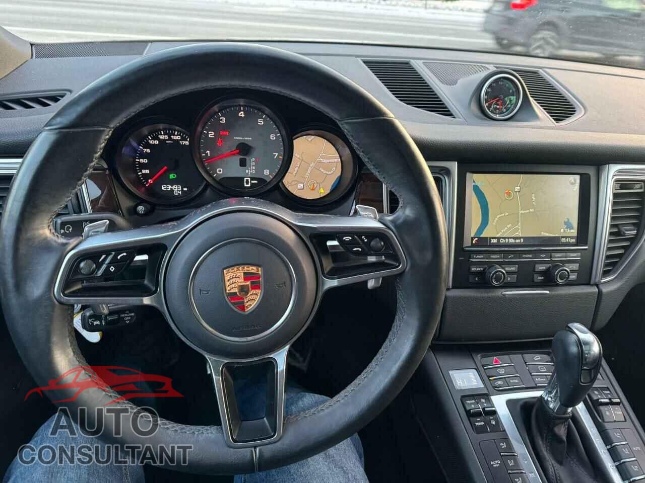 PORSCHE MACAN 2015 - WP1AB2A56FLB59454