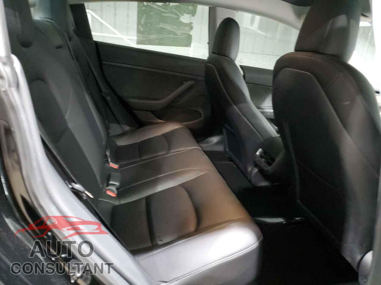 TESLA MODEL 3 2021 - 5YJ3E1EB7MF030764