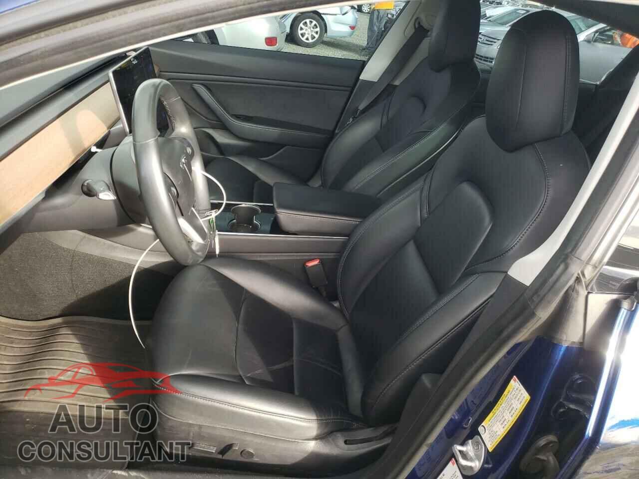 TESLA MODEL 3 2018 - 5YJ3E1EB3JF084106
