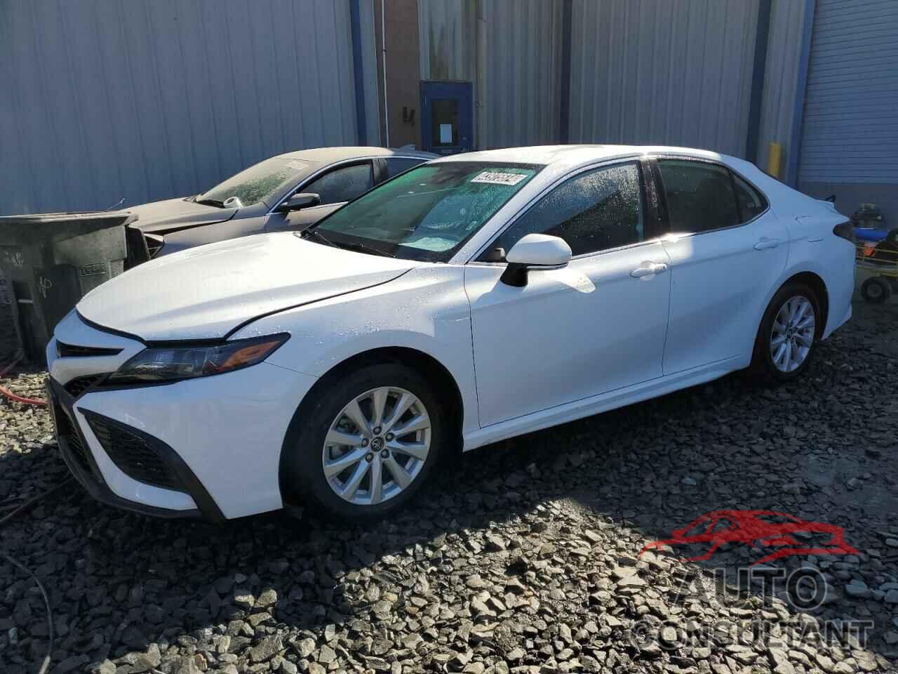 TOYOTA CAMRY 2022 - 4T1G11AK1NU658729
