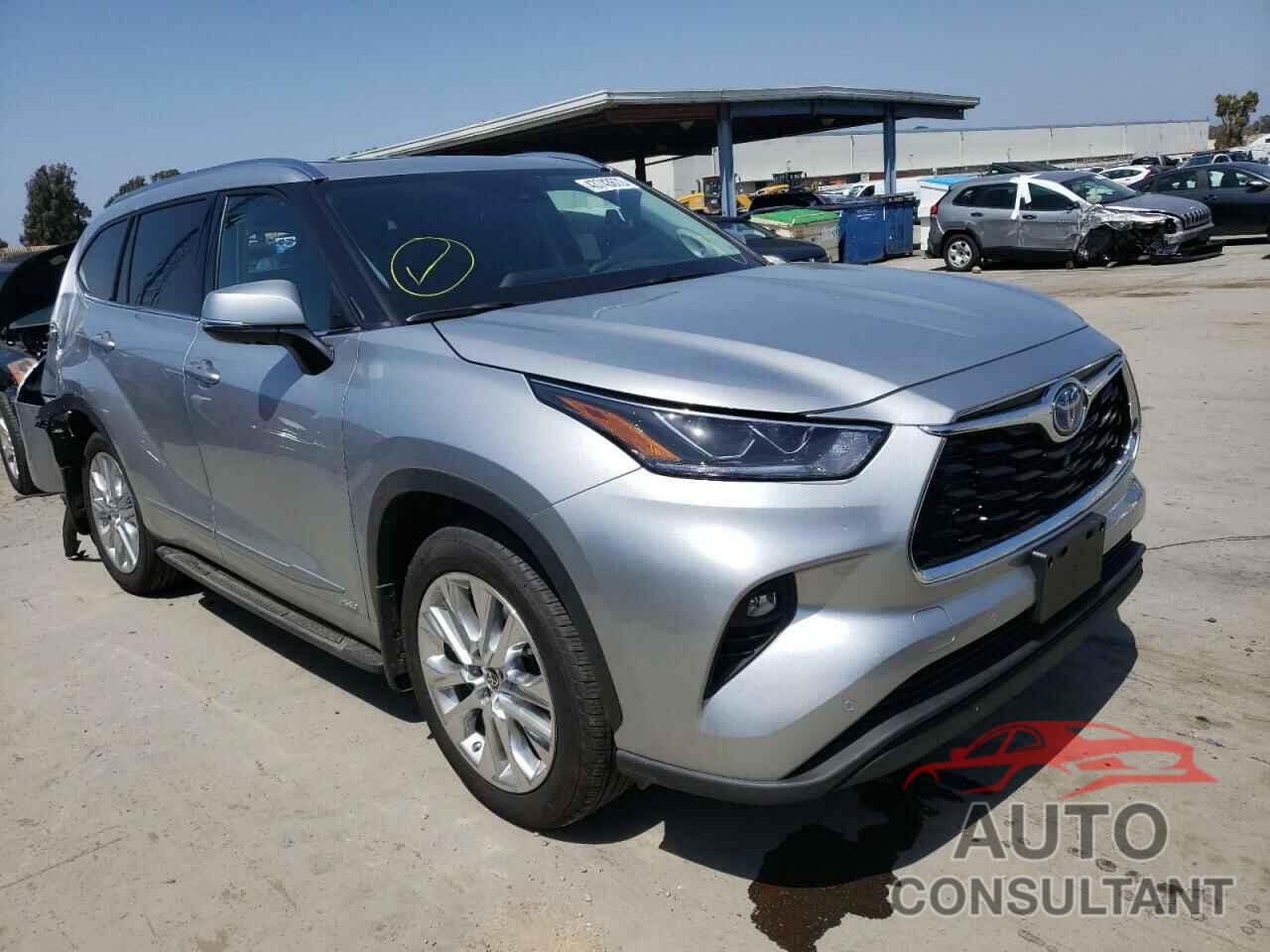 TOYOTA HIGHLANDER 2022 - 5TDXBRCH0NS542962