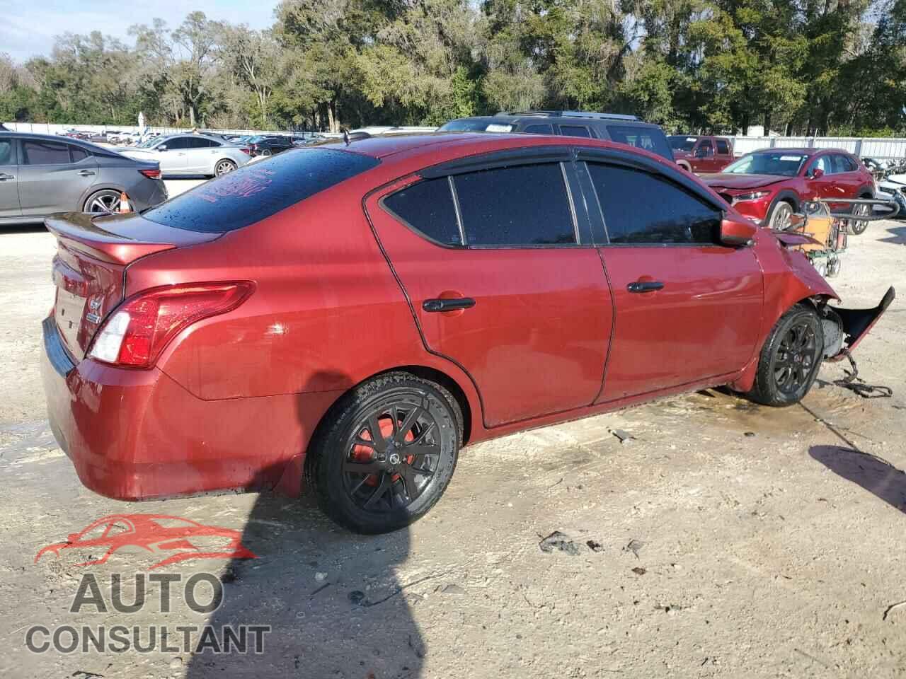 NISSAN VERSA 2017 - 3N1CN7AP3HL849348