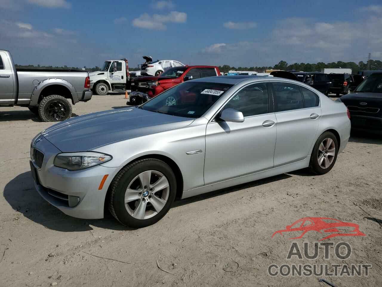BMW 5 SERIES 2011 - WBAFR1C52BDS36994