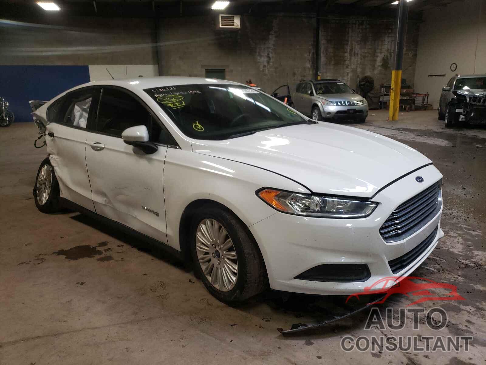 FORD FUSION 2016 - 3FA6P0UU9GR126246