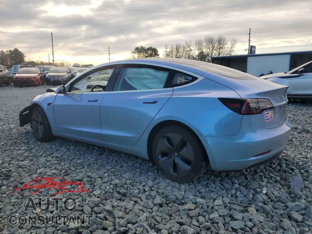 TESLA MODEL 3 2018 - 5YJ3E1EAXJF031880