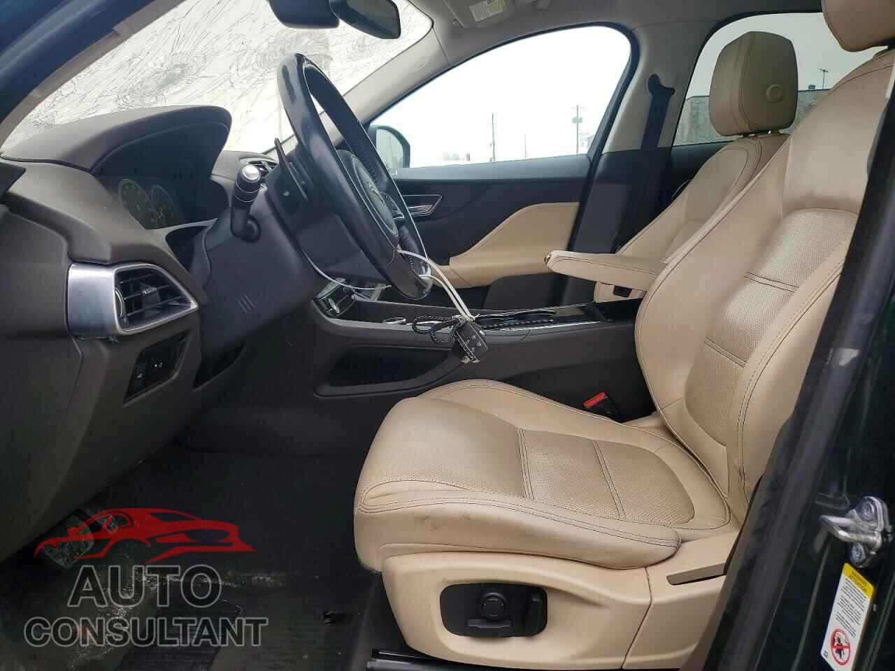 JAGUAR F-PACE 2017 - SADCK2BV6HA881700