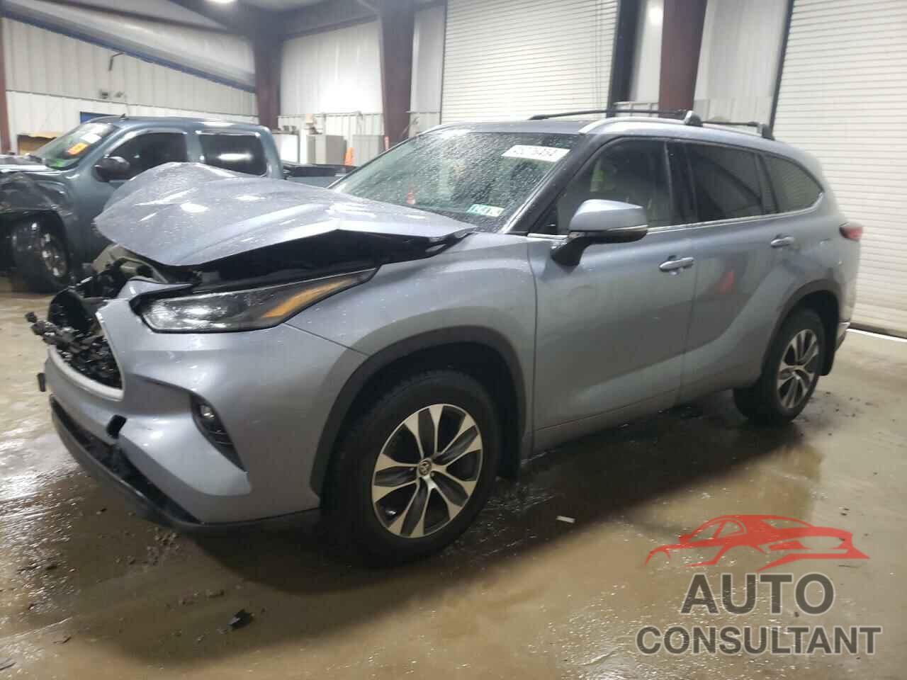 TOYOTA HIGHLANDER 2022 - 5TDGZRBH0NS209142