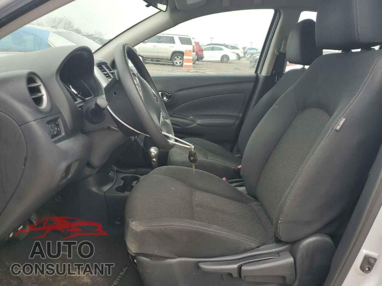 NISSAN VERSA 2019 - 3N1CN7AP3KL840799