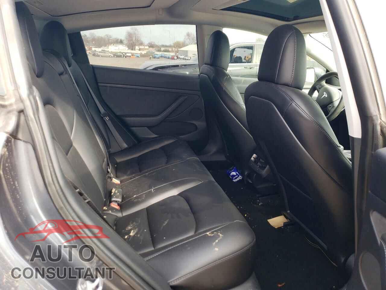 TESLA MODEL 3 2021 - 5YJ3E1EA8MF045412
