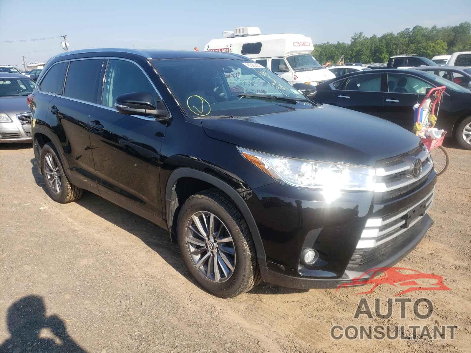 TOYOTA HIGHLANDER 2019 - 5TDJZRFH6KS581788