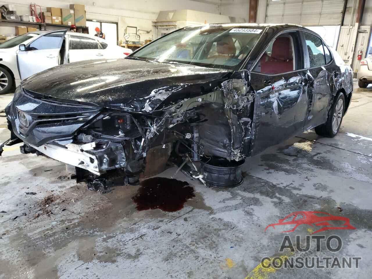 TOYOTA CAMRY 2018 - 4T1B11HKXJU601391