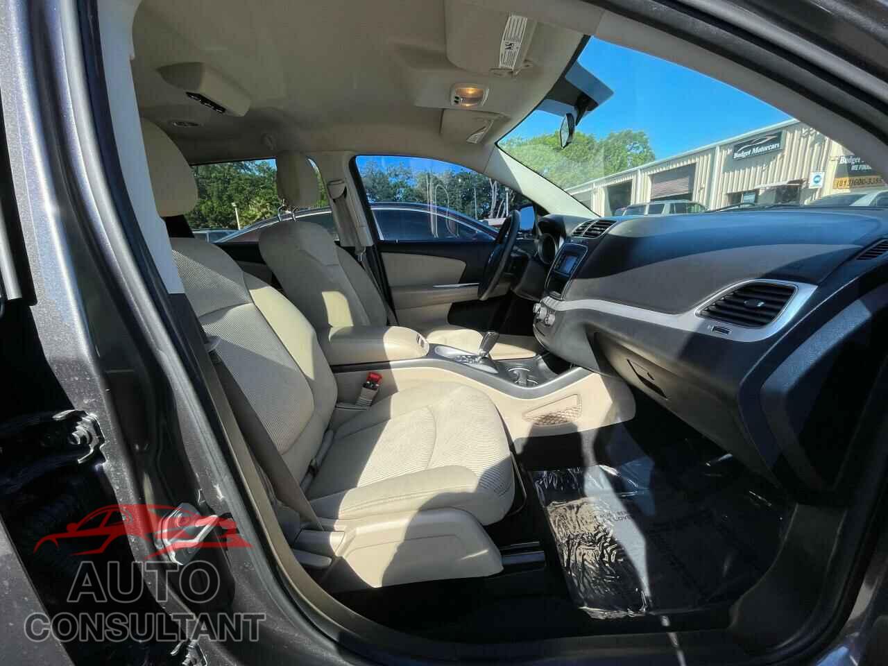 DODGE JOURNEY 2017 - 3C4PDCBG5HT519154